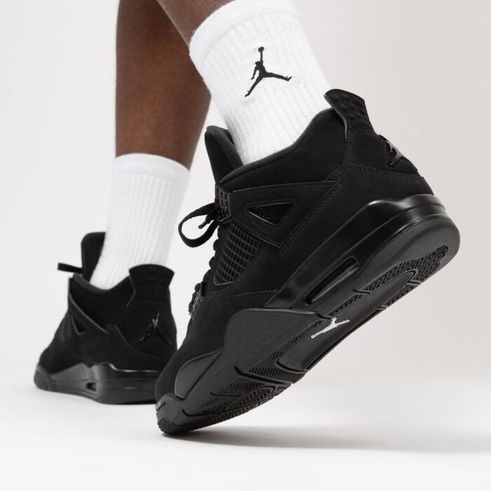 Air Jordan 4 Retro "Black Cat 2020" sneakers - Image 4