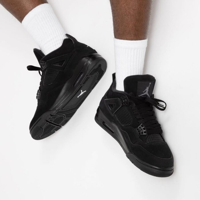 Air Jordan 4 Retro "Black Cat 2020" sneakers - Image 5