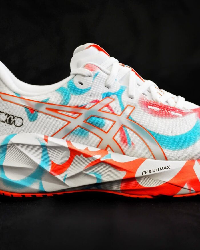 ASICS Novablast 5 Tokyo Marathon Men's Running Shoes - Image 3
