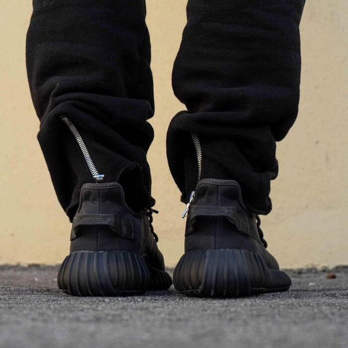 Adidas Yeezy 350 V2 "Onyx" Full Black Men's Shoes - Image 5