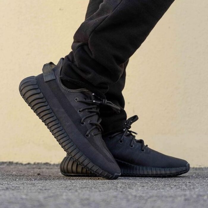 Adidas Yeezy 350 V2 "Onyx" Full Black Men's Shoes - Image 2