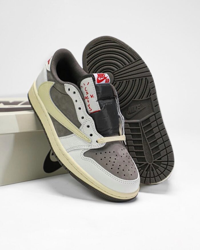 Travis Scott x Air Jordan 1 Low Reverse Mocha For Men's - Image 2