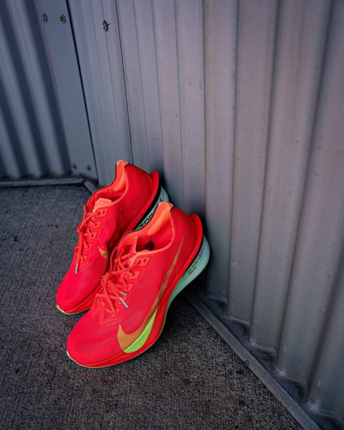 Nike Vaporfly 4 Men's Road Racing Shoes - Image 3