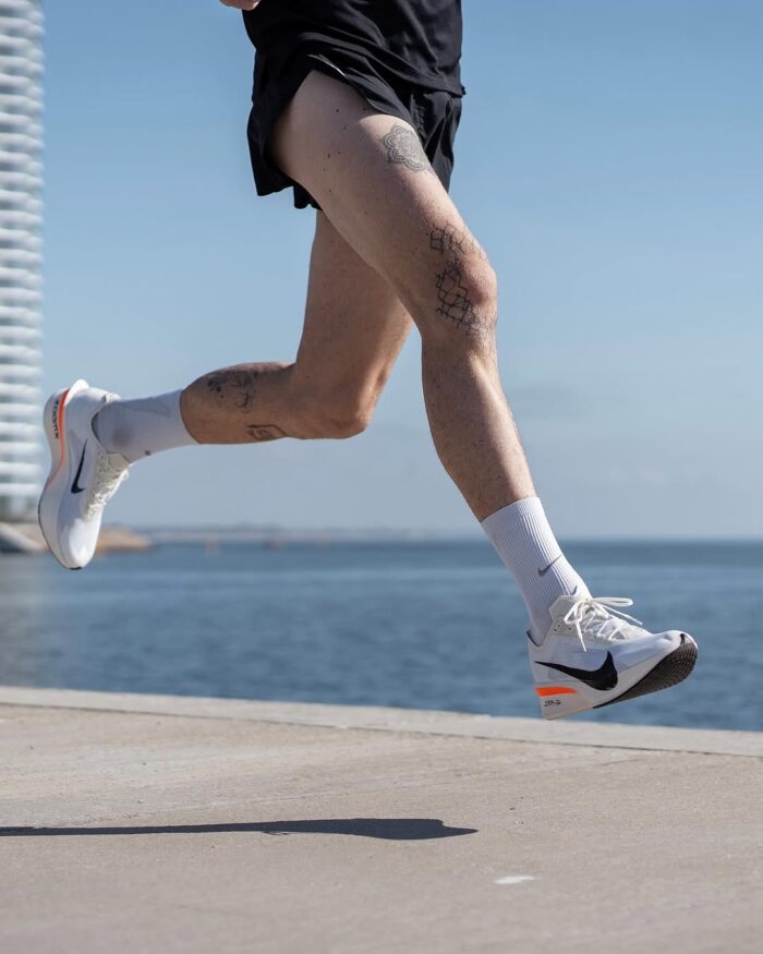 Nike Vaporfly 4 Proto Men's Road Racing Shoes - Image 4
