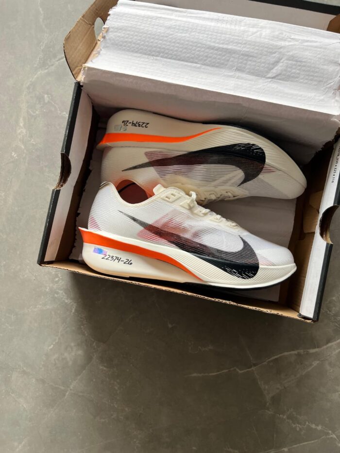 Nike Vaporfly 4 Proto Men's Road Racing Shoes - Image 2